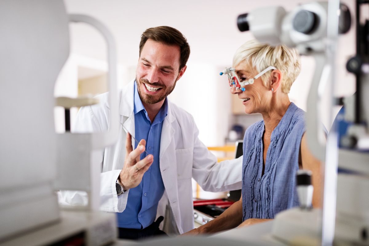 Woman getting a vision exam as part of her Medicare Advantage plan's extra benefits